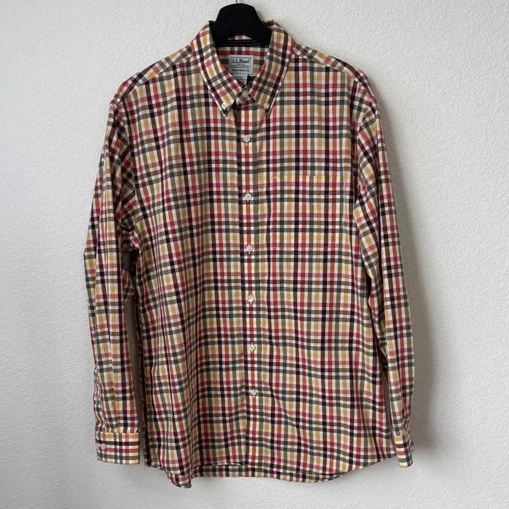 L.L. Bean Men's Checkered Traditional Fit‎ Button Down Shirt, size M-REG